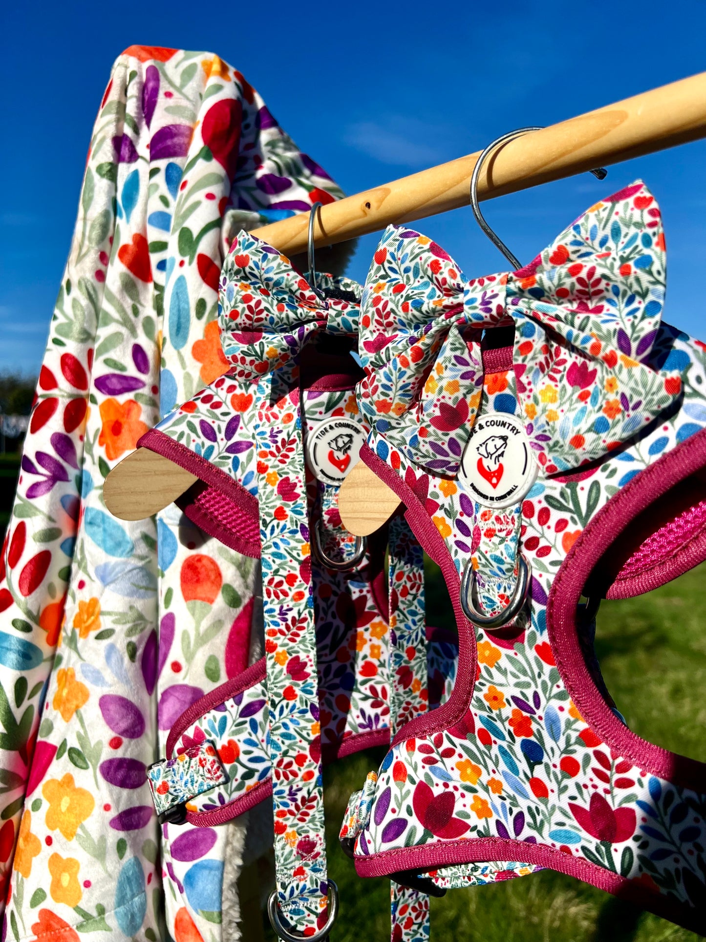 Lowenna floral Dog blanket