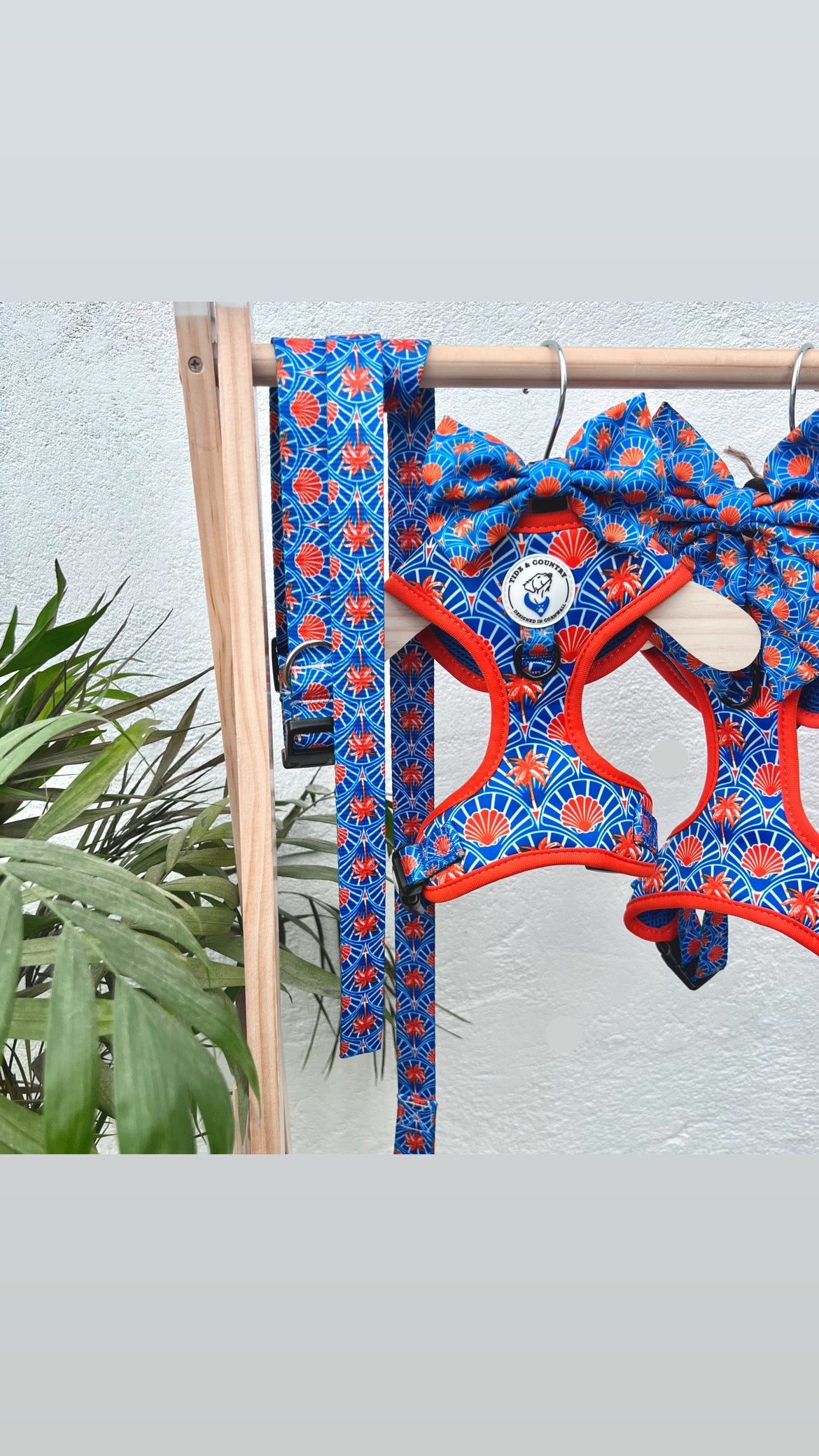 Shell yeah! Dog harness