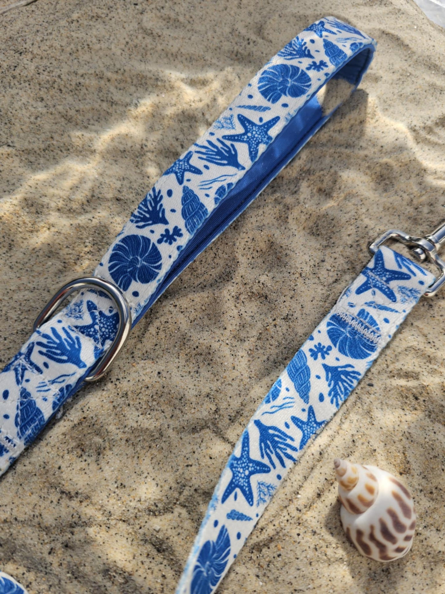 Sea shells dog lead